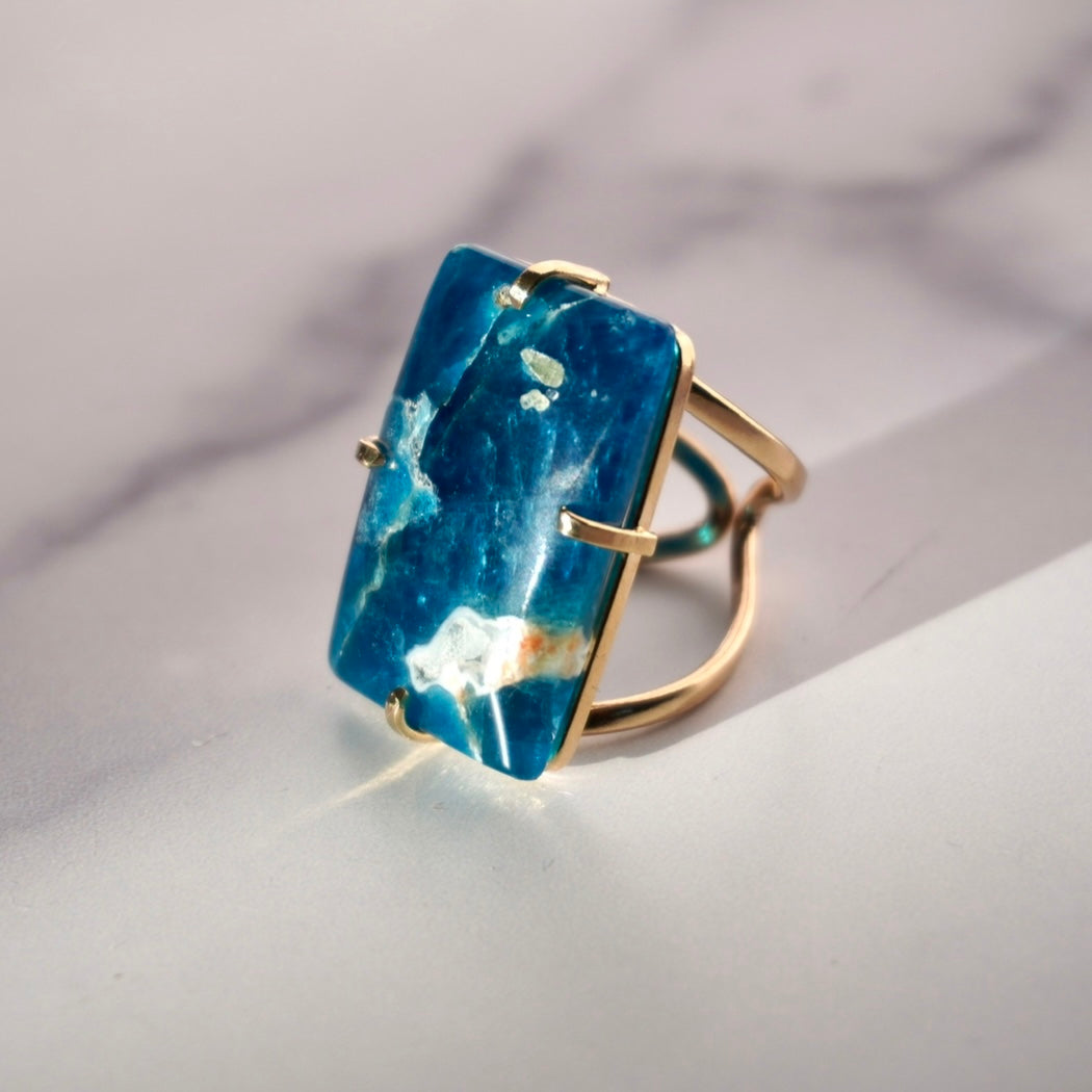 Blue Apatite Ring (Fearless Communication)