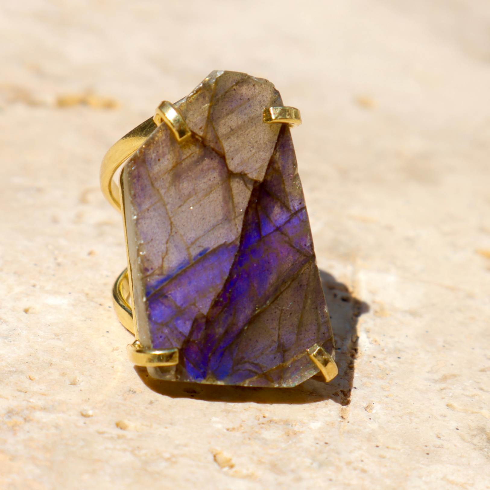 Labradorite Ring (magic)
