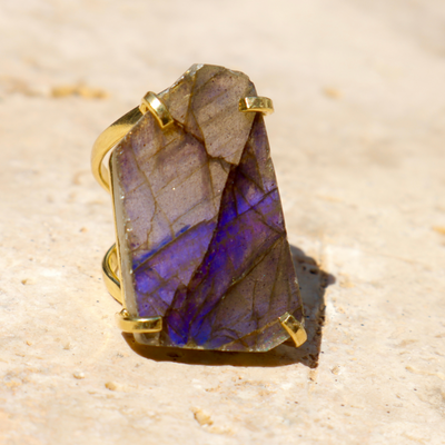 Labradorite Ring (magic)